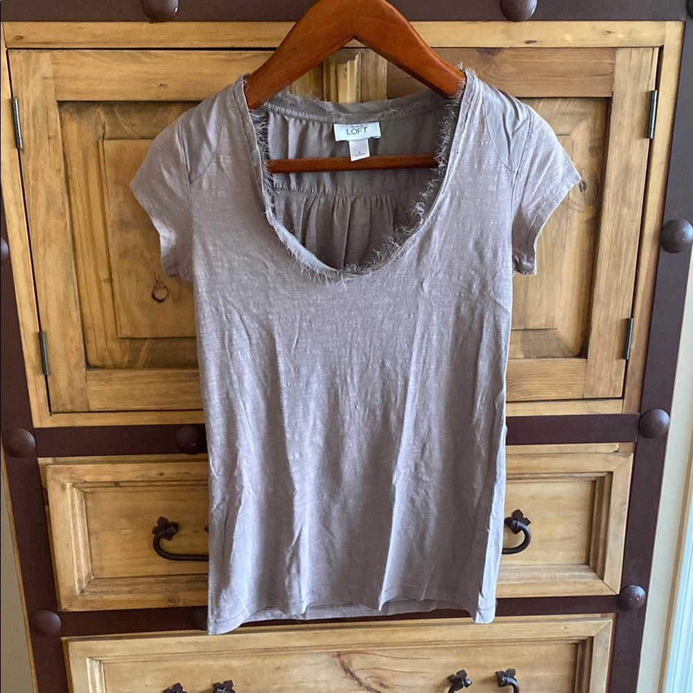 LOFT Gray Fitted Short Sleeve T-Shirt